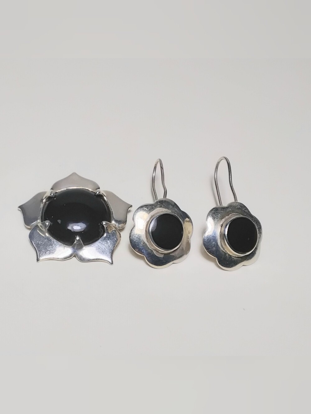 925 Silver Flower Pendant/Earrings Set Black Onyx